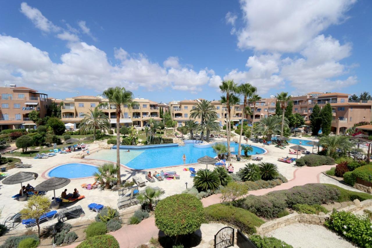 Appartement Limnaria Gardens B à Paphos Extérieur photo