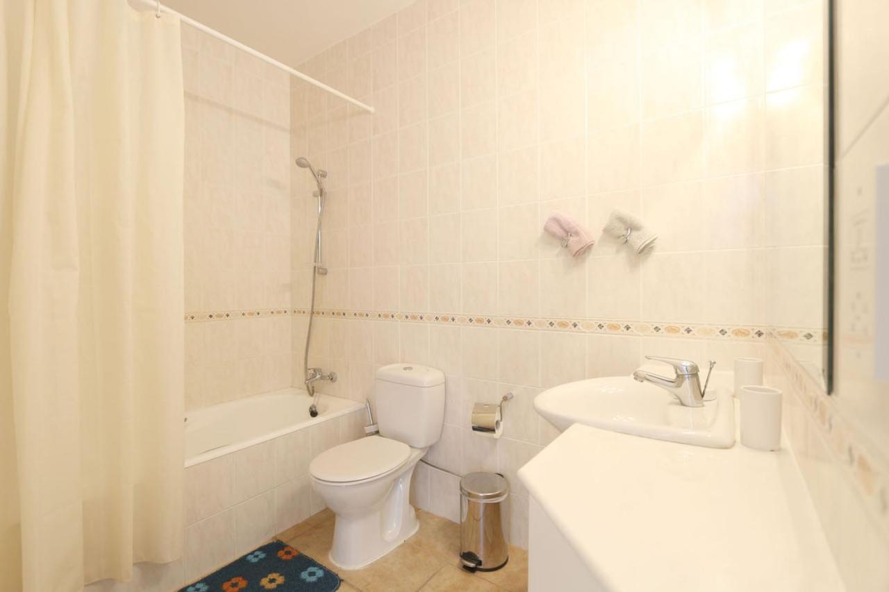 Appartement Limnaria Gardens B à Paphos Extérieur photo