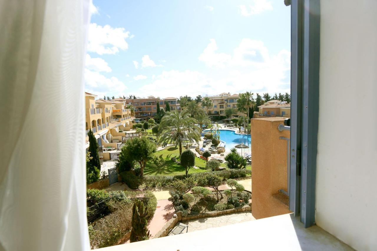 Appartement Limnaria Gardens B à Paphos Extérieur photo